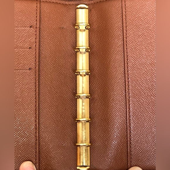 LOUIS VUITTON Small Ring Agenda Cover - Picture 11 of 15